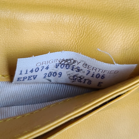 Bottega Veneta Weave Intrecciato Leather Wallet - Picture 8 of 10